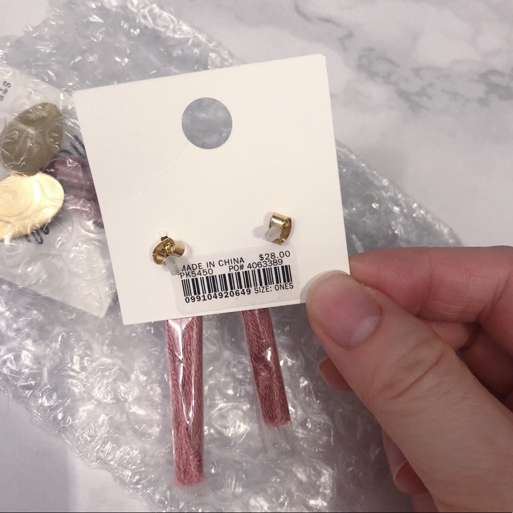 LAST NWT Madewell Tassel Statement Earrings - Picture 4 of 4